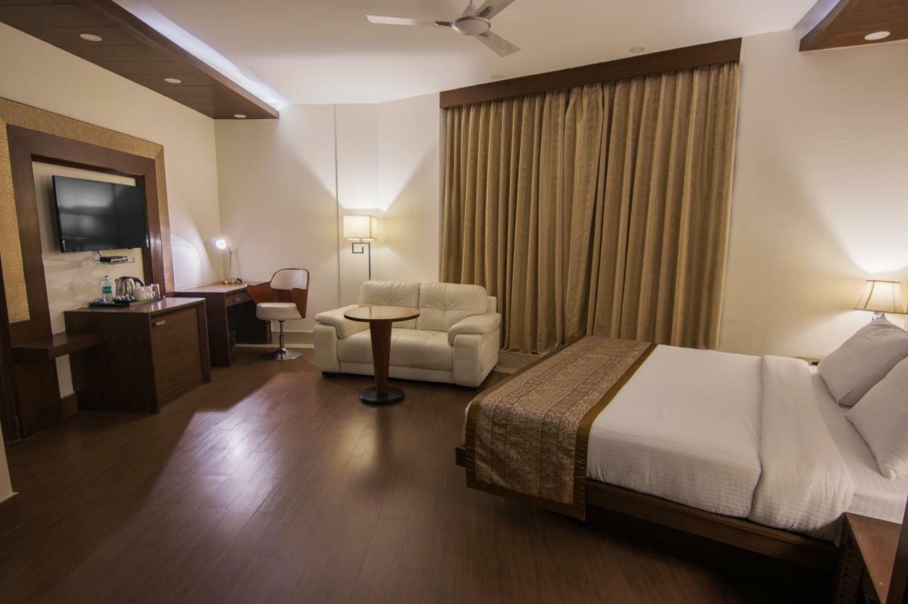 Grand Imperial Resort Mussoorie Eksteriør billede
