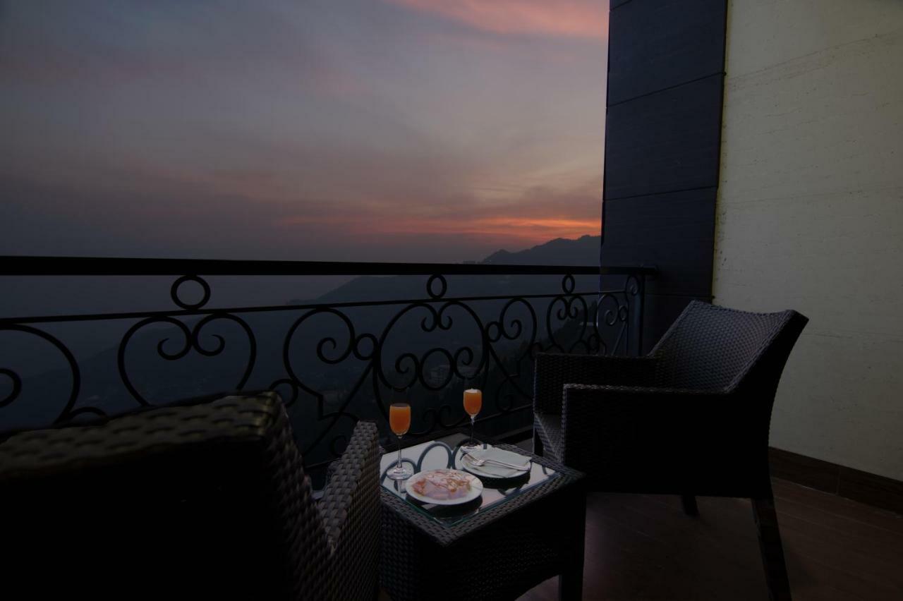 Grand Imperial Resort Mussoorie Eksteriør billede